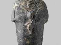 Aeg S 54  Aeg S 54, Ptolemäerzeit, Osiris, Dunkelgrüner Steatit, H 8,8 cm, B 4,0 cm, T 3,0 cm : Bestandskatalog Ägypten, Museumsfoto: Claus Cordes